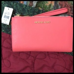 Michael Kors Jet Set Double Zip Wristlet